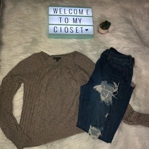 American Eagle sweater shirt